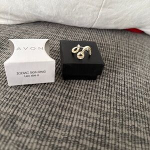 Avon Zodiac Leo Ring